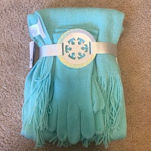 Blue New York & Company scarf and glove set